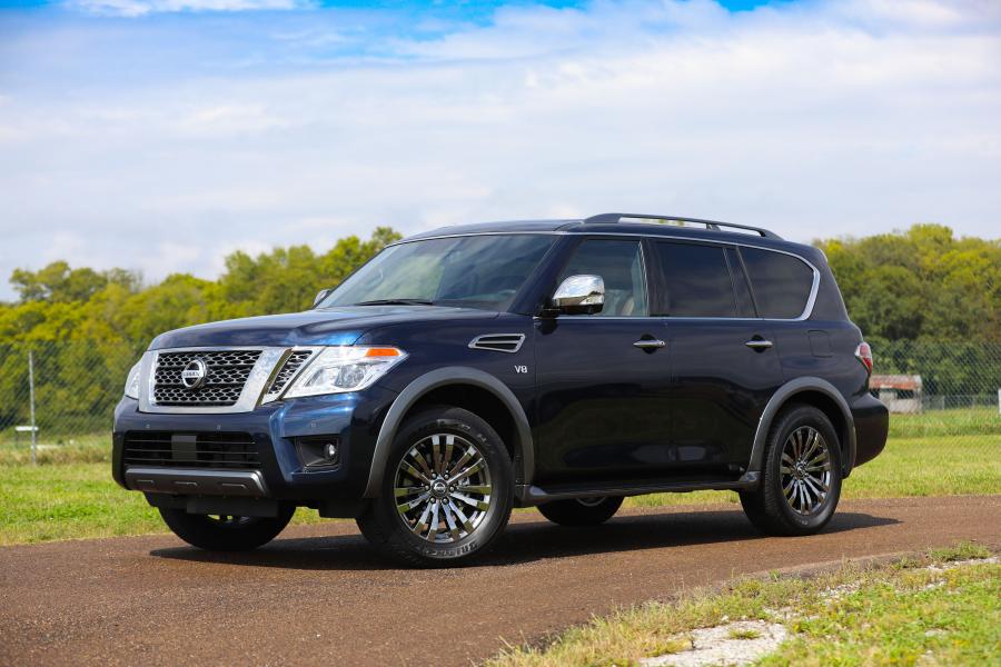  Nissan Armada Platinum Reserve 2017 года  (фото 6 из 18)